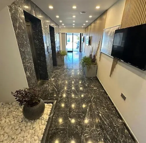 Luxury 1 Bedroom Mckenziegold 57 Myguest Cyprus