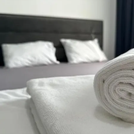 Apartament Luxury 1 Bedroom Mckenziegold 57 Myguest Cyprus