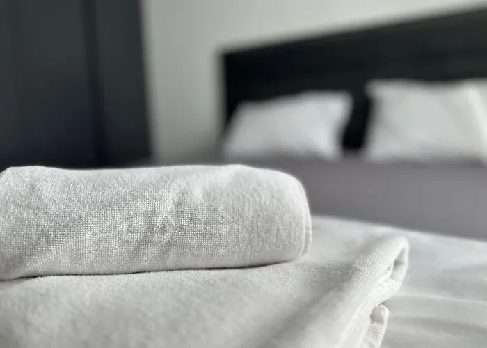 Luxury 1 Bedroom Mckenziegold 57 Myguest Cyprus *