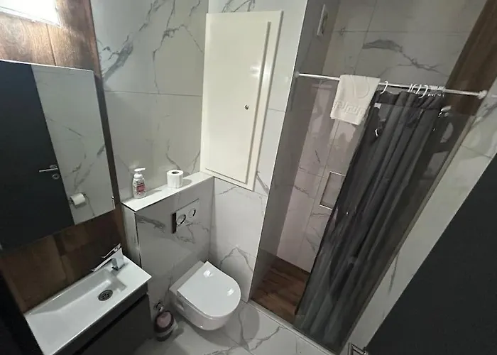 Luxury 1 Bedroom Mckenziegold 57 Myguest Cyprus Appartamento